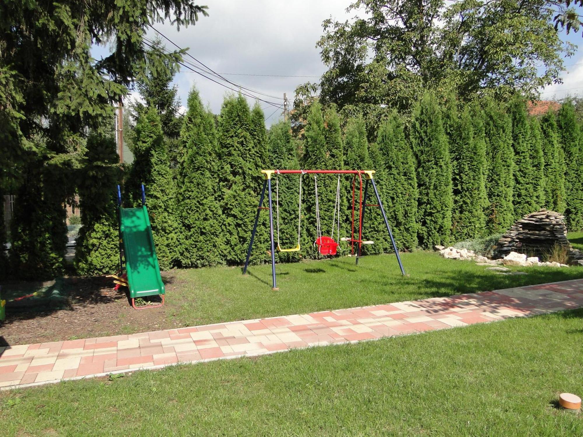 Janus Apartman Sárvár Екстериор снимка
